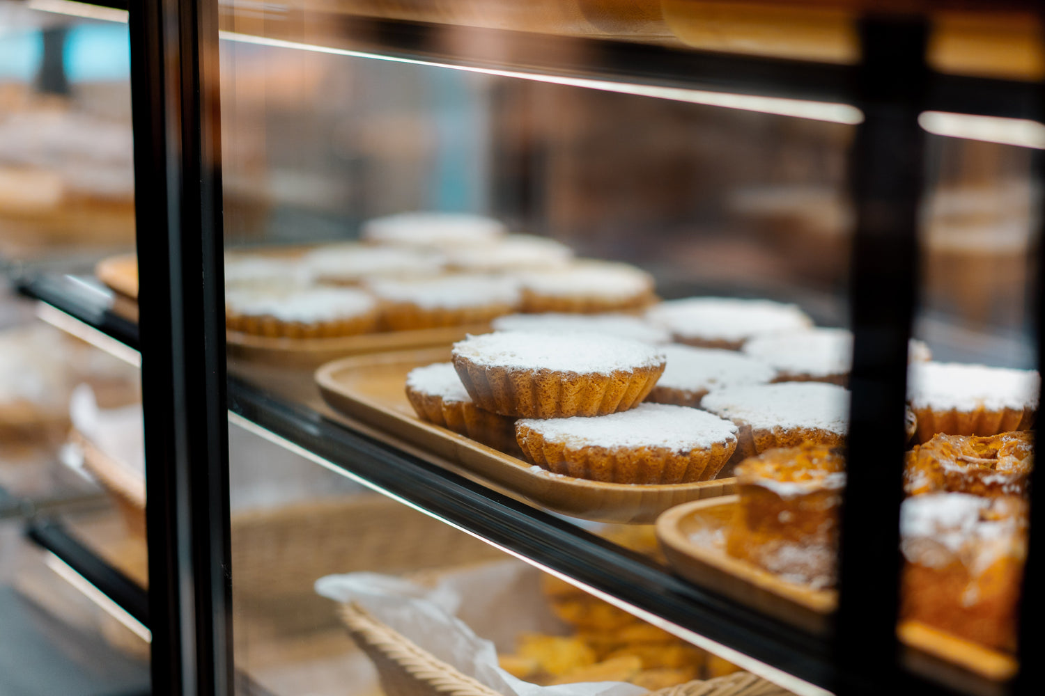 Refrigerated Bakery & Deli Cases